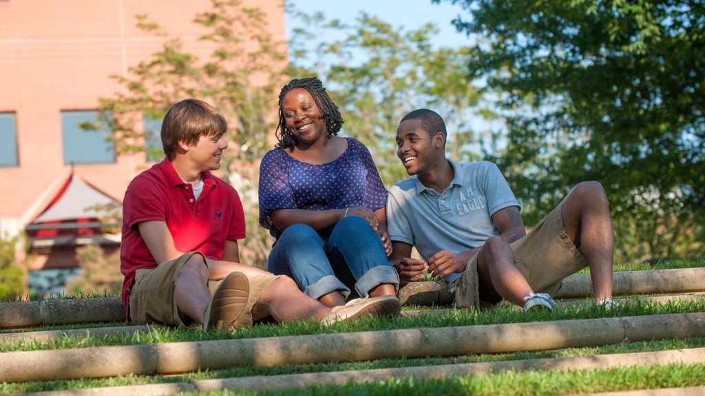 校园的学生 - 多样性和包容性 - 自然资源学院NC州立大学必威中国官网